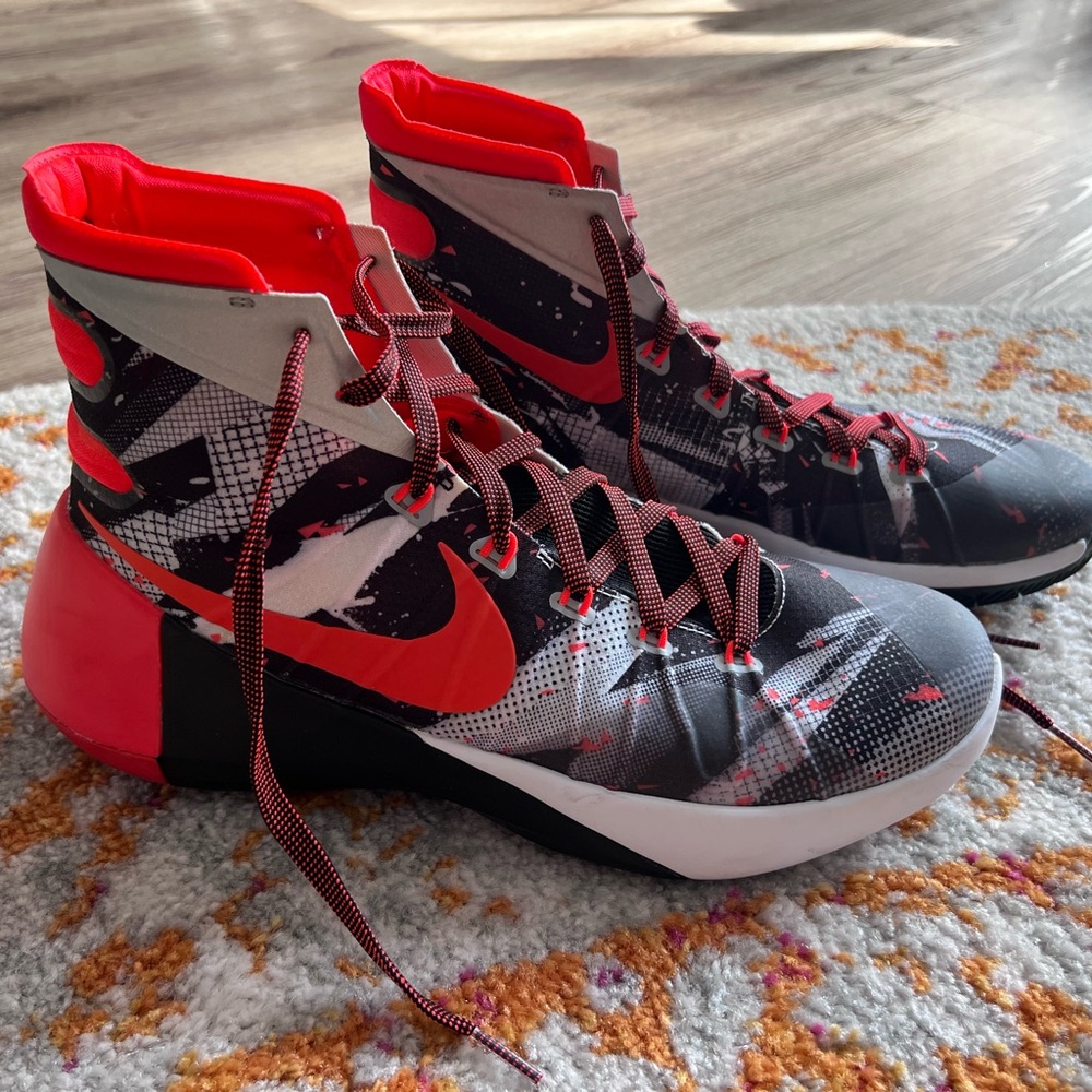 Nike Red and Black Graphic High-Tops